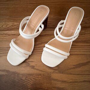Lauren Conrad Memory Foam White Sandals - Size 5.5 M - New!